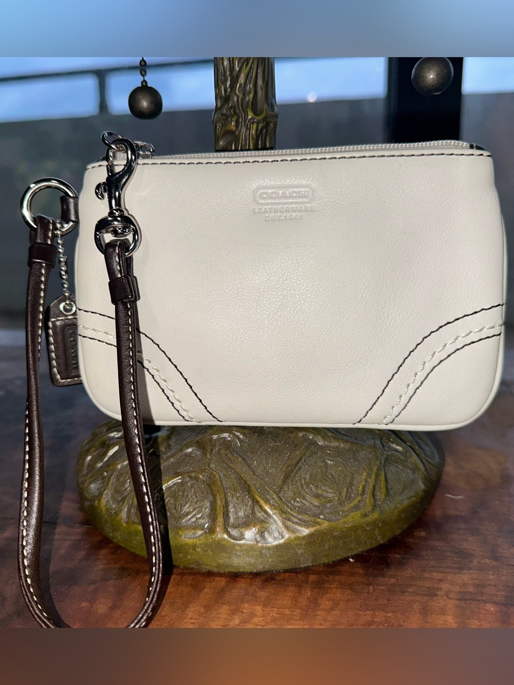Vintage Coach Ivory Leather Wristlet w/ Hangtag | Leatherware Est. 1941